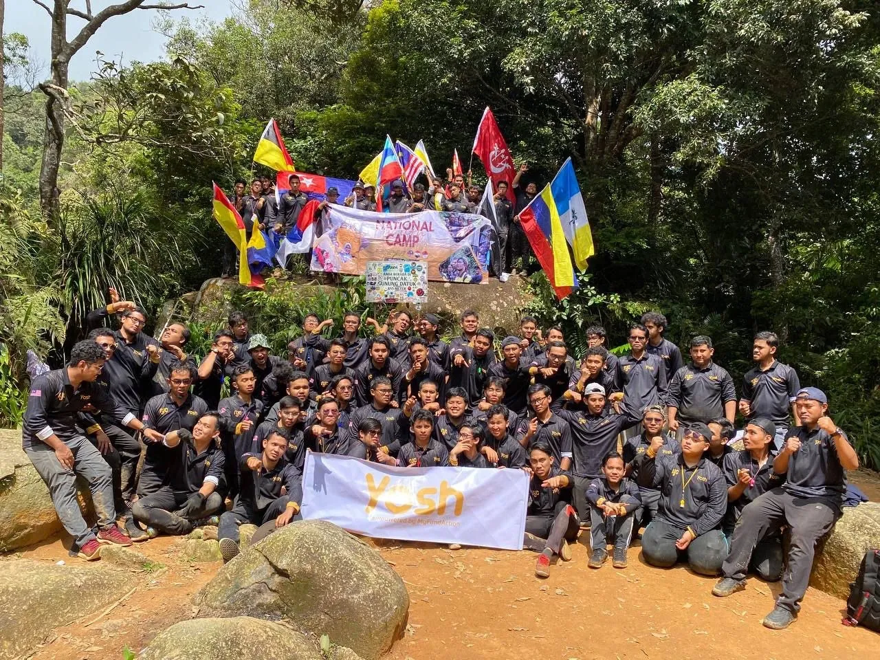 COMMUNITY VOLUNTEERING